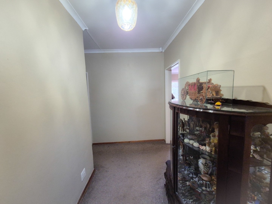 4 Bedroom Property for Sale in Roodia Free State